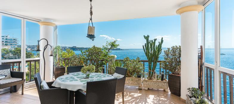 apartment-in-first-line-and-sea-access