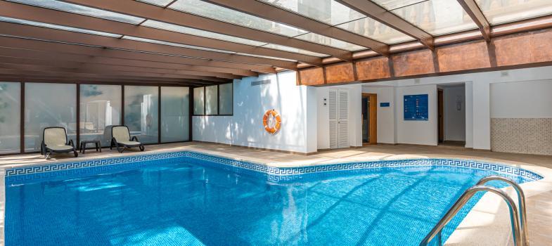 apartment-in-first-line-and-sea-access