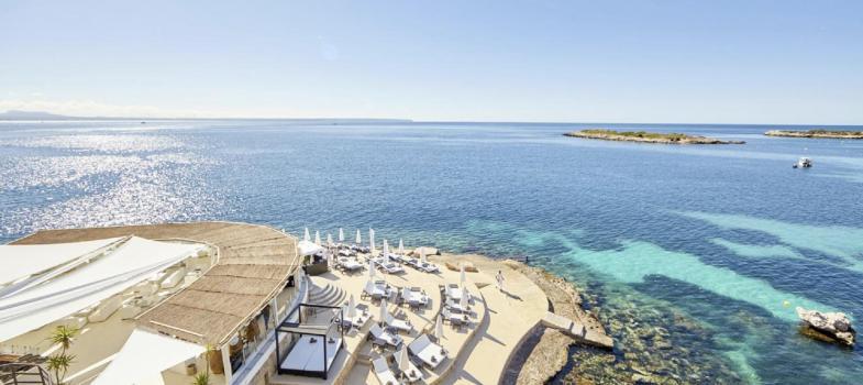 apartment-in-first-line-and-sea-access