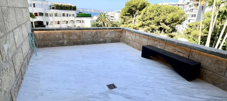 lujoso-apartamento-con-acceso-directo-a-la-exclusiva-marina-de-puerto-porta