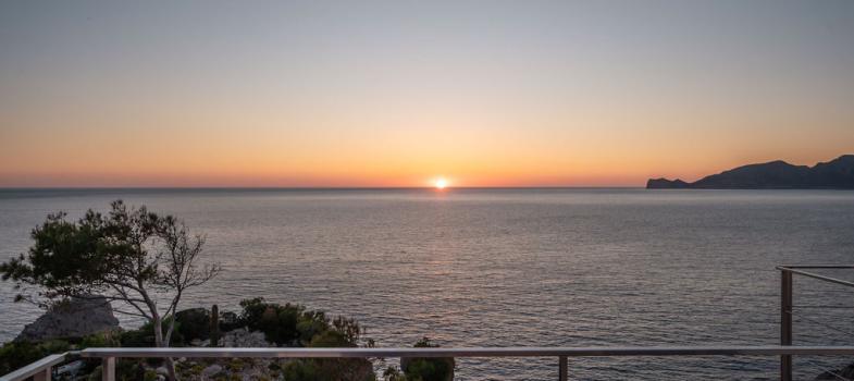 prestigiosa-villa-en-una-ubicaciaan-espectacular-con-impresionantes-vistas-
