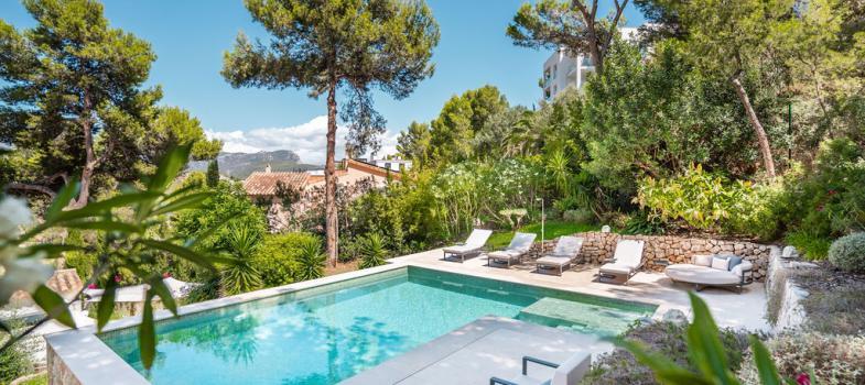 esplaandida-villa-de-diseaao-con-preciosos-espacios-exteriores-en-puerto-de