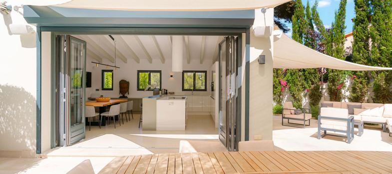 esplaandida-villa-de-diseaao-con-preciosos-espacios-exteriores-en-puerto-de