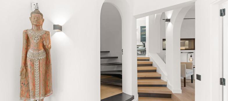 esplaandida-villa-de-diseaao-con-preciosos-espacios-exteriores-en-puerto-de
