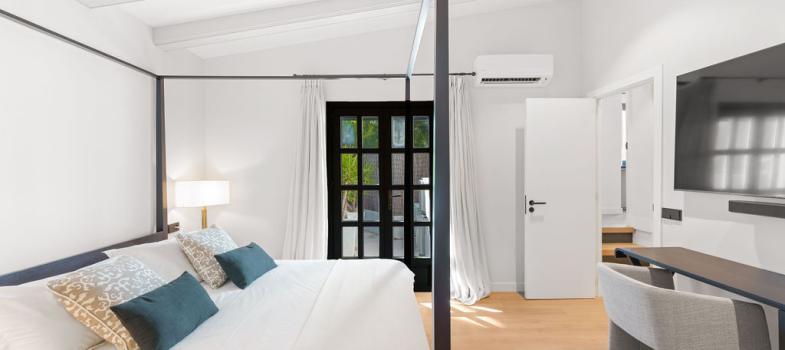 esplaandida-villa-de-diseaao-con-preciosos-espacios-exteriores-en-puerto-de