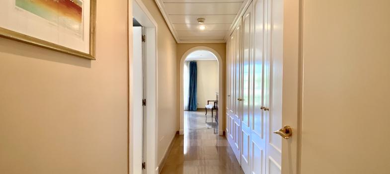 elegant-apartment-in-exclusive-mardavall-residences