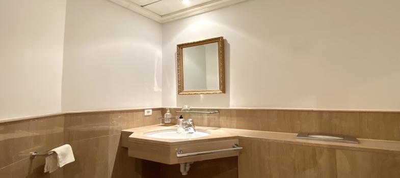 elegant-apartment-in-exclusive-mardavall-residences