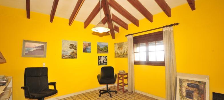 gran-residencia-de-estilo-tradicional-con-vistas-al-puerto-de-calanova