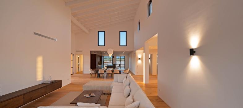 lujosa-finca-de-nueva-construcciaan-en-santa-maria