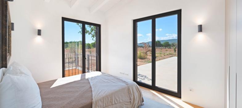 lujosa-finca-de-nueva-construcciaan-en-santa-maria