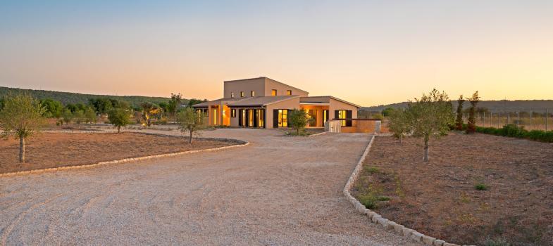 lujosa-finca-de-nueva-construcciaan-en-santa-maria
