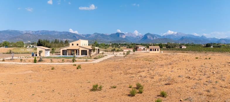 lujosa-finca-de-nueva-construcciaan-en-santa-maria