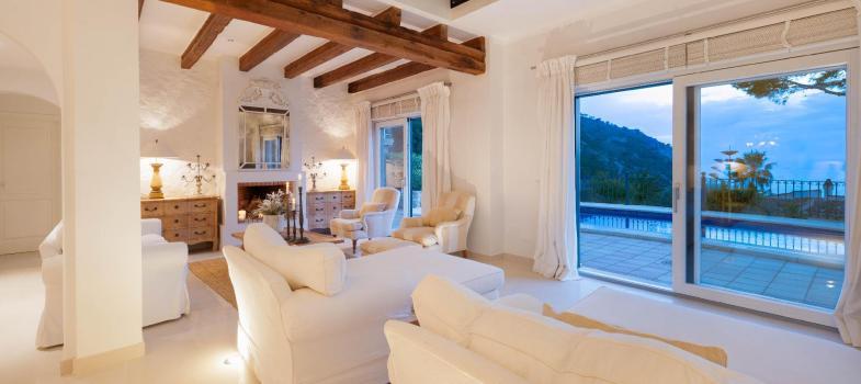 villa-mediterraanea-con-hermosas-vistas-en-camp-de-mar