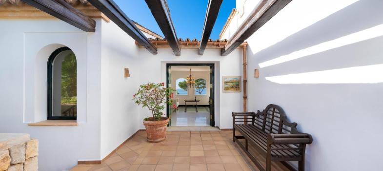 villa-mediterraanea-con-hermosas-vistas-en-camp-de-mar