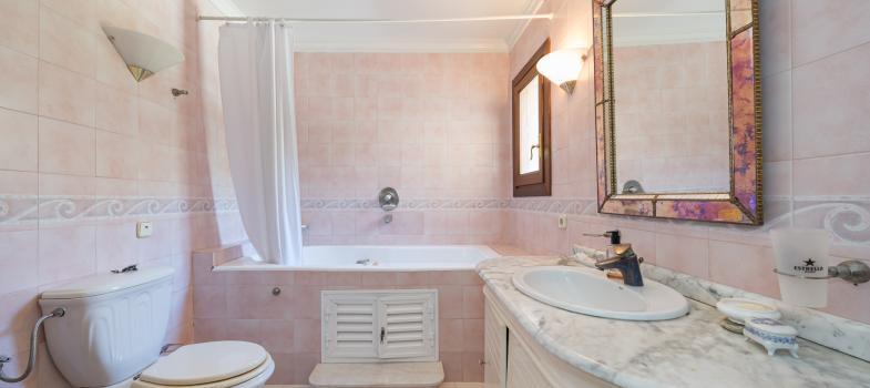 villa-for-renovation-or-new-build-directly-on-son-vida-golf-course