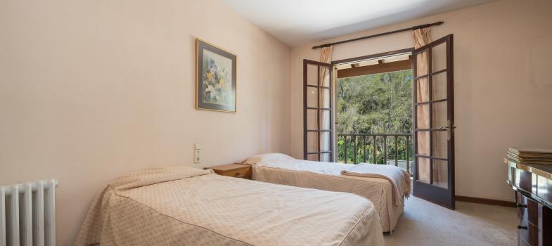 villa-para-renovar-o-nueva-construcciaan-directamente-en-son-vida-golf