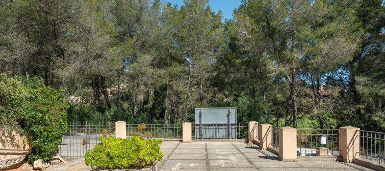villa-para-renovar-o-nueva-construcciaan-directamente-en-son-vida-golf