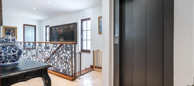 exclusive-mediterranean-villa-in-prime-beachfront-location