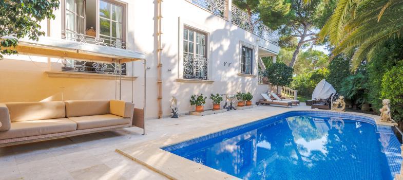 exclusiva-villa-mediterraanea-en-primera-laanea-de-playa