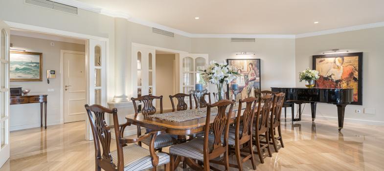 beautiful-apartment-in-elite-residential-development-by-the-sea