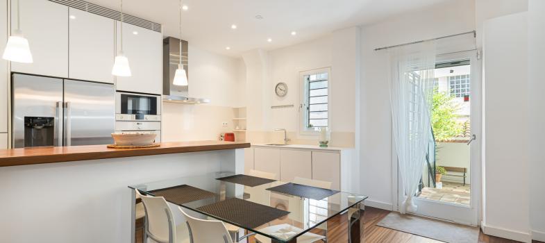 stylish-duplex-apartment-in-the-heart-of-santa-catalina