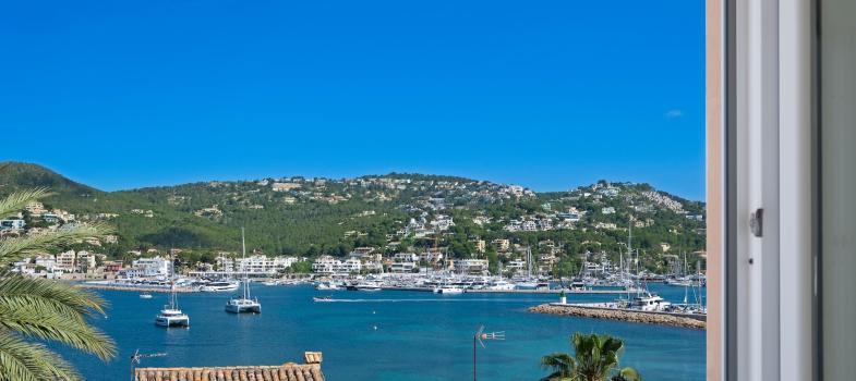 unique-penthouse-project-with-magnificent-harbour-views-in-puerto-de-andrat