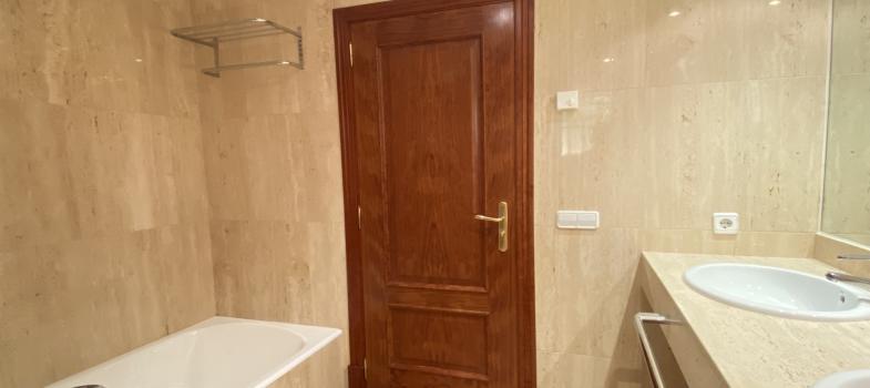 stylish-grooundfloor-apartment-in-an-exclusive-development