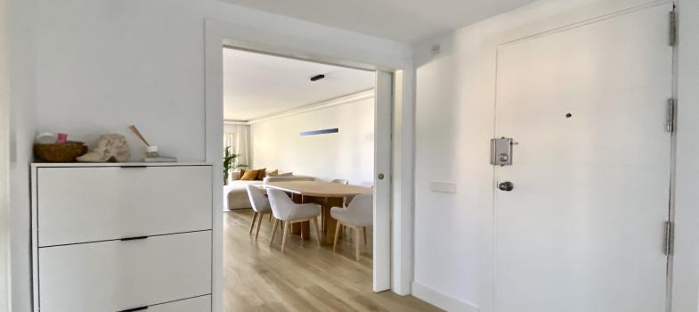 modern-beach-apartment-with-beautiful-sea-views