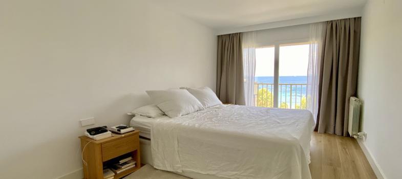 modern-beach-apartment-with-beautiful-sea-views