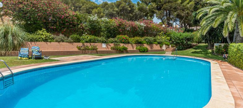 modern-beach-apartment-with-beautiful-sea-views