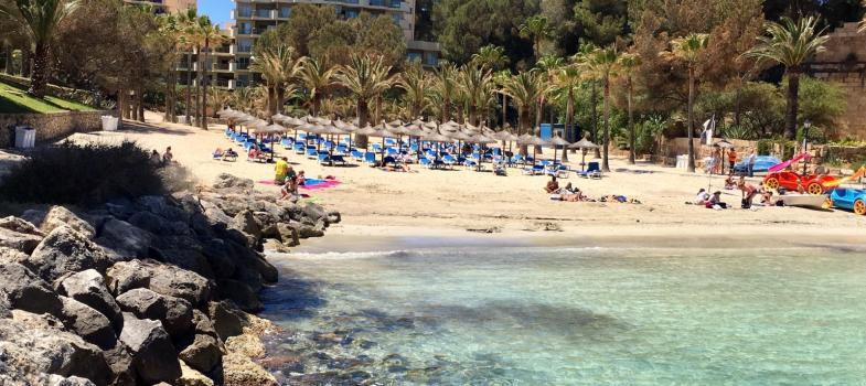 moderne-strandwohnung-mit-schaanem-meerblick