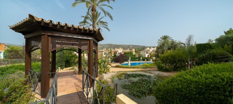 stylish-apartment-with-private-garden-in-a-prestigious-bendinat-community