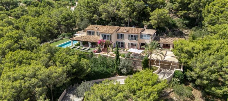 elegant-finca-style-villa-with-sea-views-and-redesign-potential