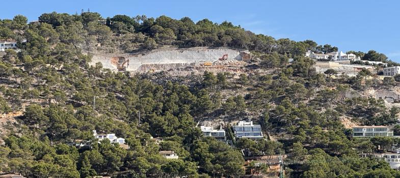 dream-plot-with-project-and-licence-for-bespoke-residence-in-puerto-de-andr