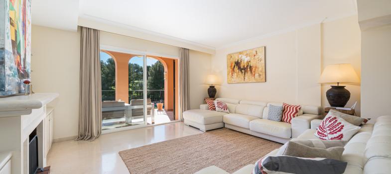 bright-and-spacious-apartment-in-ses-oliveres