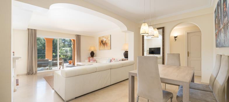 bright-and-spacious-apartment-in-ses-oliveres