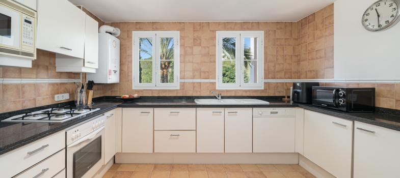 amplio-y-luminoso-apartamento-en-ses-oliveres