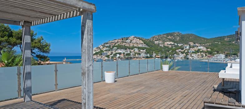 unique-penthouse-project-with-magnificent-harbour-views-in-puerto-de-andrat