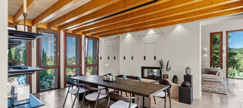 luxuriaase-neu-erbaute-finca-in-ruhiger-landschaft