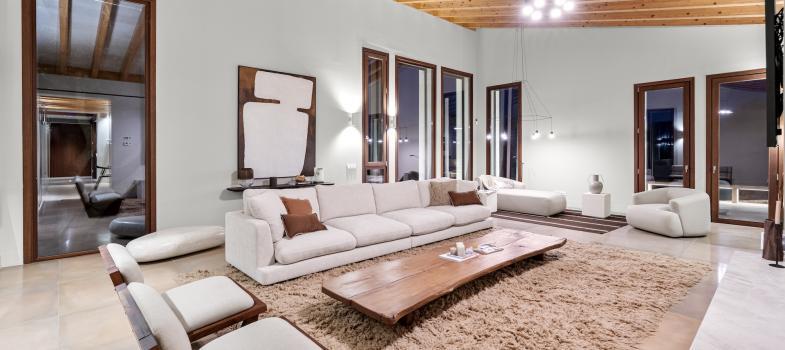 luxuriaase-neu-erbaute-finca-in-ruhiger-landschaft