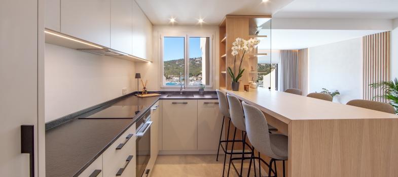 stunning-renovated-townhouse-with-views-to-andratx-harbour