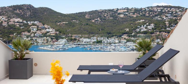stunning-renovated-townhouse-with-views-to-andratx-harbour