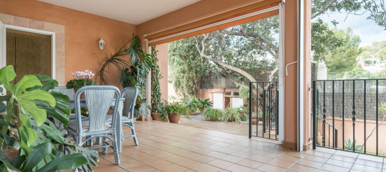 chalet-unifamiliar-con-piscina-en-ubicaciaan-caantrica-privilegiada-en-port