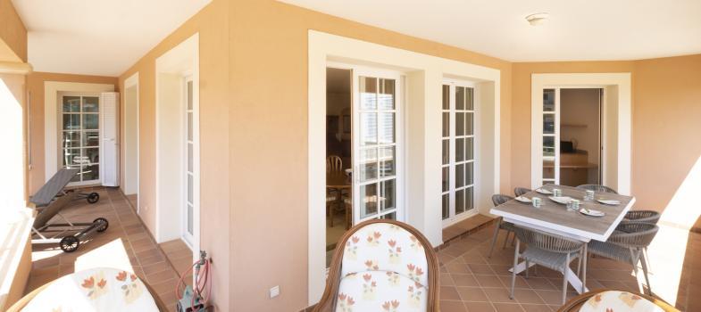 elegant-apartment-in-prestigious-community