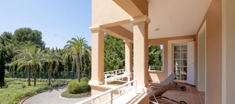 elegant-apartment-in-prestigious-community